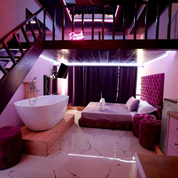 Romance Apartments, hotel v destinaci Sarandë