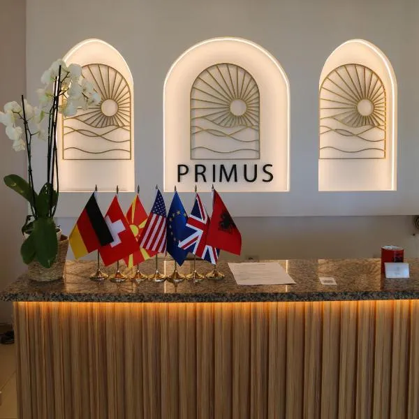 Primus Hotel, hotel a Shëngjin