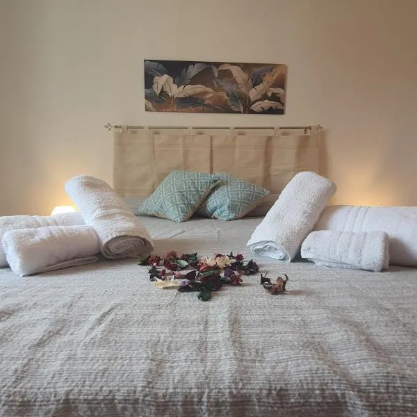 Casa ponente...a due passi dal mare – hotel w mieście Porto Alabe
