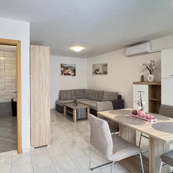 Izola city center apartment, hotel v destinaci Izola
