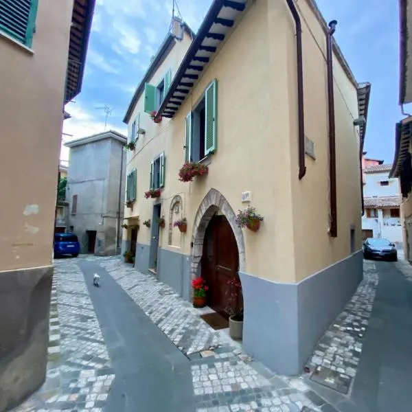 Home Sweet Home, hotel in Foligno