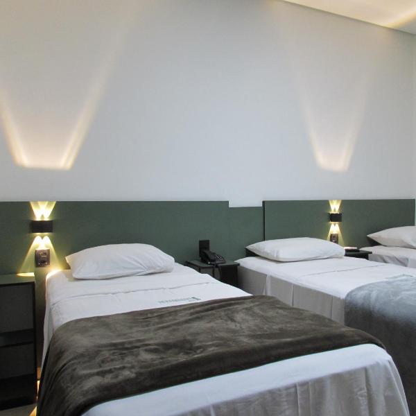 "Hotel Paramount" Próximo a 25 Março, Brás, Bom Retiro, Exporcenter Norte e Distrito do Anhembi, Perto Metro Republica e Luz ' TEMOS ESTACIONAMENTO NO HOTEL" - Foto 2