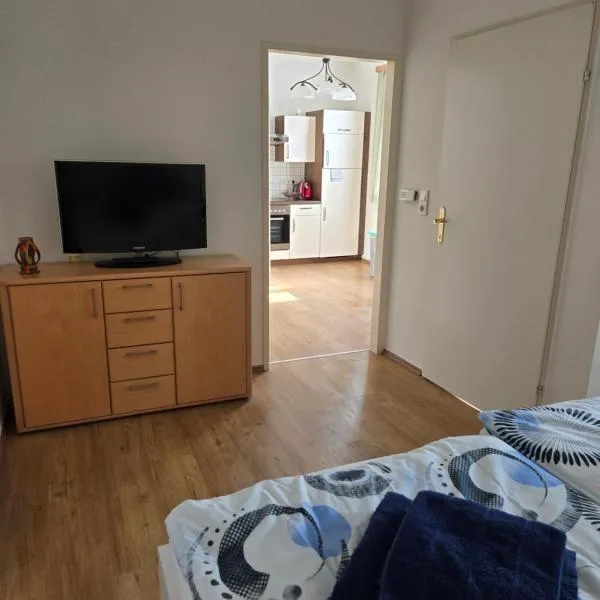 Ferienwohnung nähe Red Bull Ring mit eingezäunten Garten, hotel in Judenburg