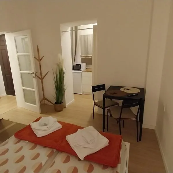 Apartman Lucija, hotel v destinaci Pirovac