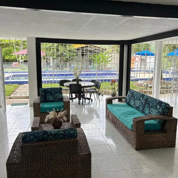 Hospedaje Las Ceibas: Nocaima'da bir otel