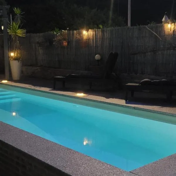 Casa vacanze Valentina, hotel v destinaci Porto Conte