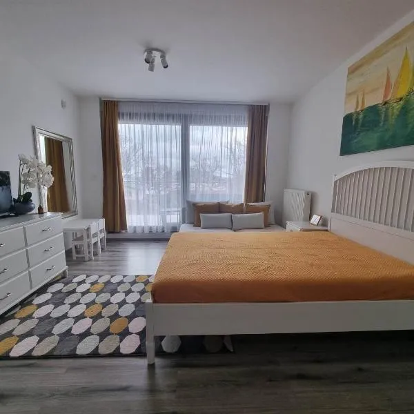 Edison Villa 313, hotel v destinaci Fonyód