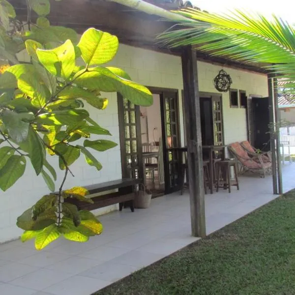 Casa com Piscina, Praia do Pernambuco Guarujá, hotel in Guarujá