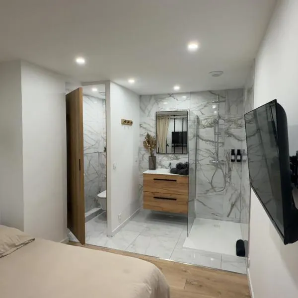 Appartement cosy proche mer calme, hotel v destinaci Les Adrets de l'Esterel