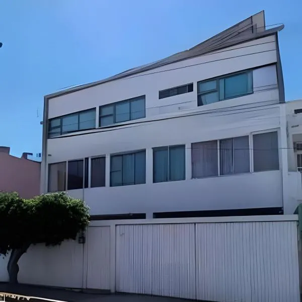 LA CASA de los RIVAS, AA, amplia, cómoda, céntrica, hotel a Tepic