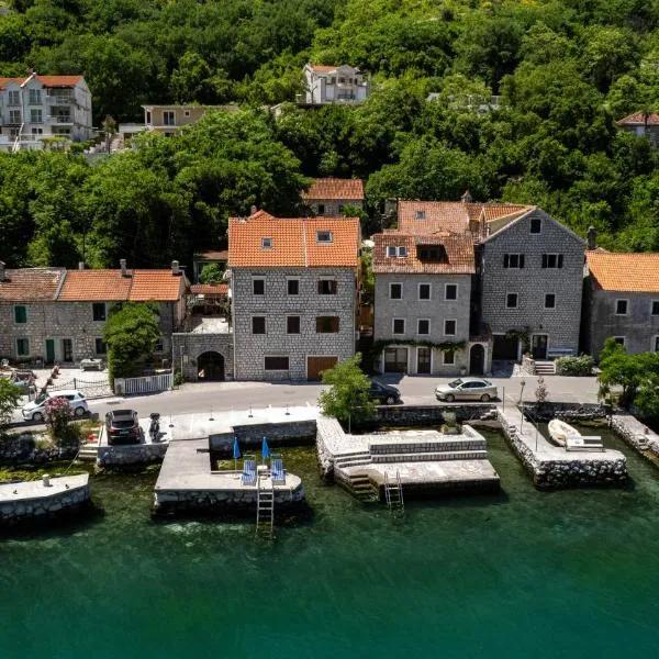 Historic Waterfront House, hotel in Muo