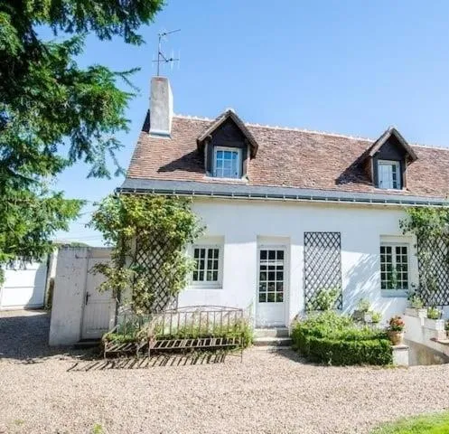 Gîte Le Prieuré, готель у місті Reugny