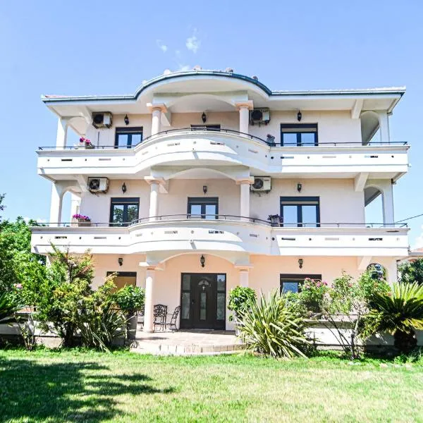 Antonios Apartments, hotel in Ulcinj