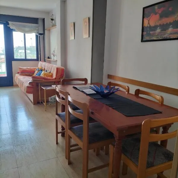 Gandia Playa: Gandia şehrinde bir otel