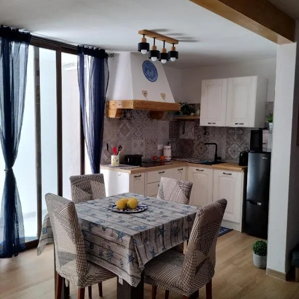 Casa vacanza SOLE E LUNA, hotel in Quartu Sant'Elena