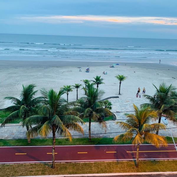 Apartamento frente mar com 3 suítes e 2 vagas de garagem - Foto 5