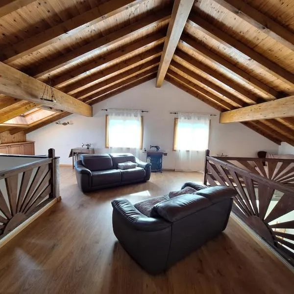 Birdy's House, duplex pour 9 pers à Savièse, hôtel à Saint-Germain