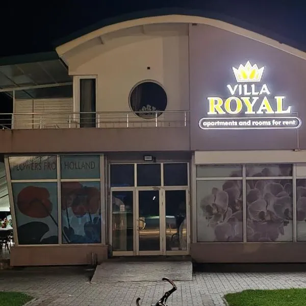 Villa Royal Apartments: Manastır şehrinde bir otel