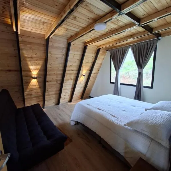 Chalets Nisa- lago de tota, hotel in Tota