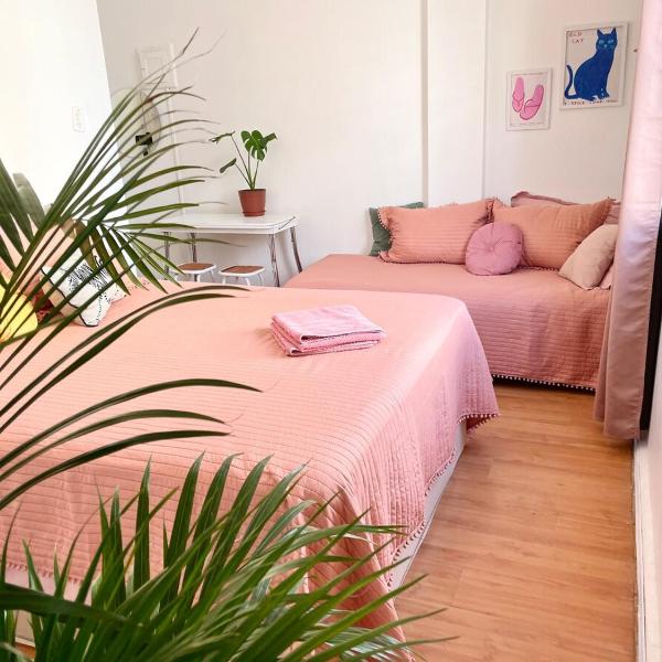 Sunny Copacabana beach apt 2