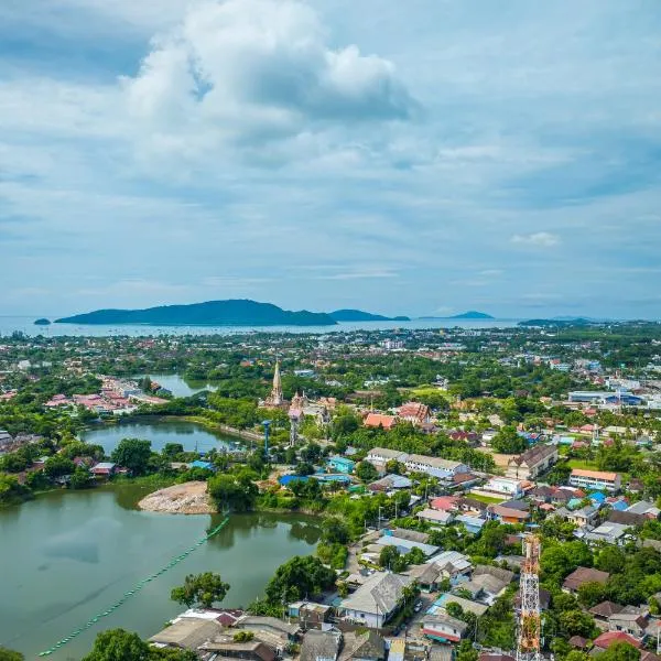 Antiya Hotel Phuket, hotel ve městě Phuket