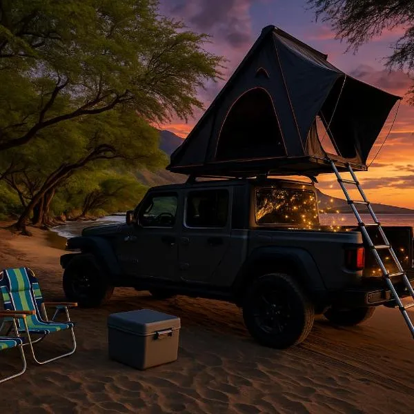 Embark on a journey through Maui with Aloha Glamp's jeep and rooftop tent allows you to discover diverse campgrounds, unveiling the island's beauty from unique perspectives each day, hotel v destinaci Paia
