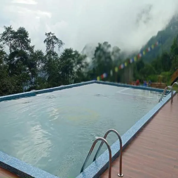 Staynest Z Resort Gangtok - swimming pool #gym #BAR #garden #parking, hotel v destinaci Gangtok