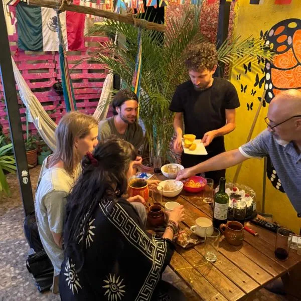 Hostal el Alebrije, hotel di Valle de Bravo