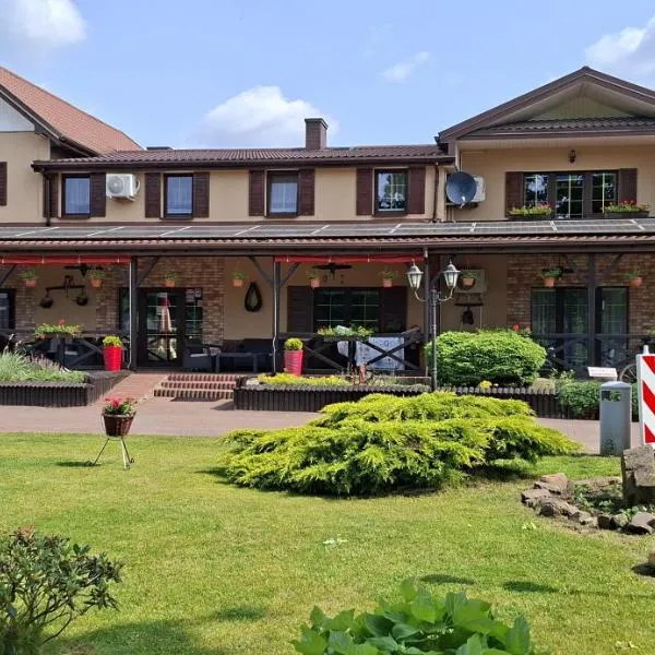 Stajnia pod Dębem, hotel v destinaci Starachowice