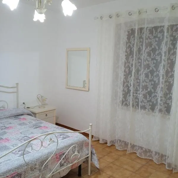 Casetta Capanne, hotel a Capanne
