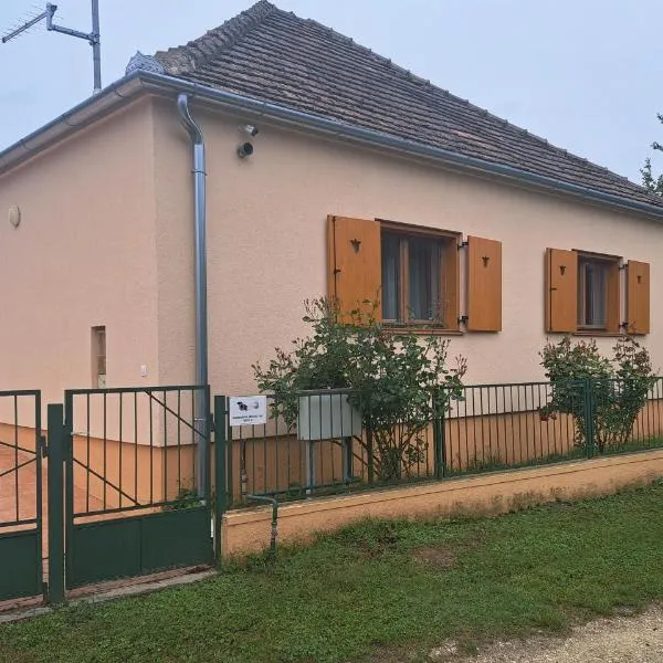 Szőlőskert Vendégház, hotel v destinaci Csehimindszent