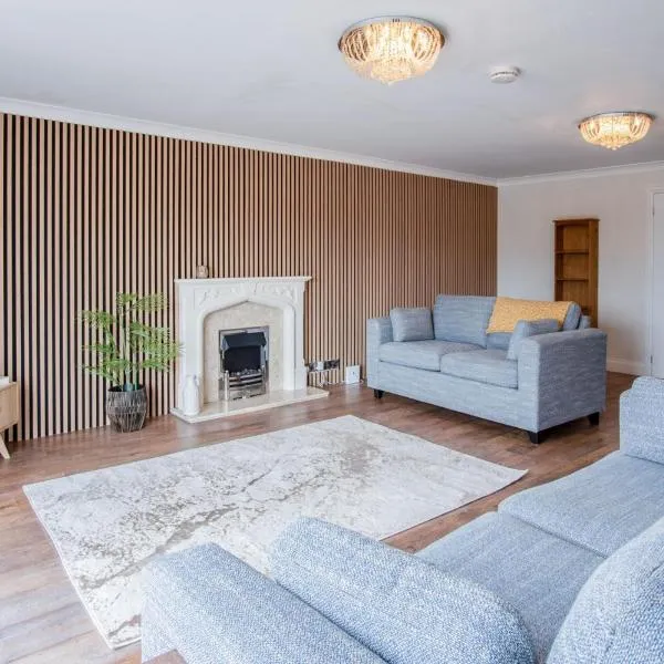 Ridgeway Meadow Bungalow - 3 Bedroom - Manorbier, hotel v destinaci Manorbier