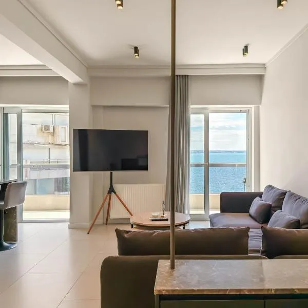 Luxury Sea View Retreat, hotel a Salonicco