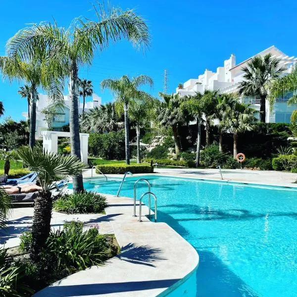 Alcazaba Lagoon, Estepona, Hotel in Estepona