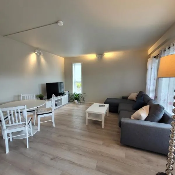 Modern apartment near Bergen, in Søfteland & nature, hotel v destinaci Syfteland