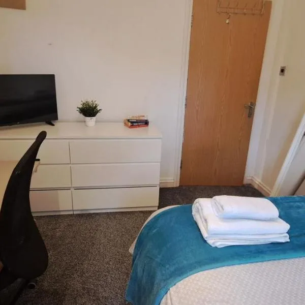 Double Rooms near Bournemouth Hospital ensuite or shared bathroom options, hotel in Bournemouth