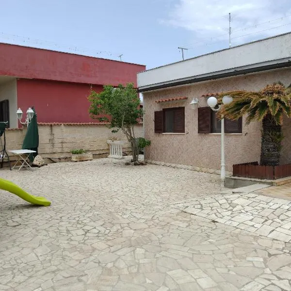 Casa al mare Ardea, hotel in LʼAmericano