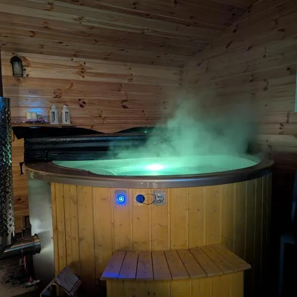 Leśna Przystań Nowy Kobrzyniec, hotel v destinaci Kobrzyniec Nowy