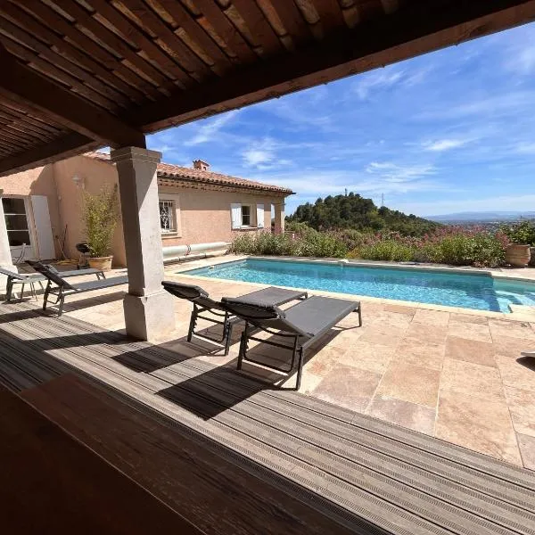 Clos des Cassis - Maison d'Hôtes, Hotel in Villeneuve