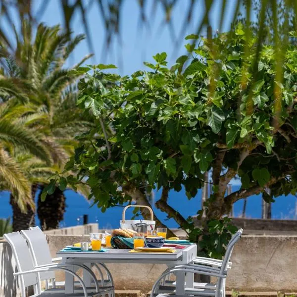 Vivenda do Moinho by an island apart, Hotel in Porto Santo