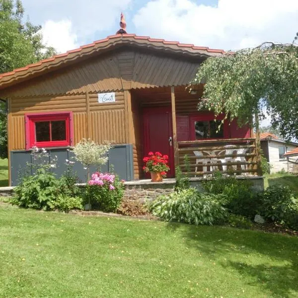 Ferienhaus Gustl, hotel en Bischofsreut