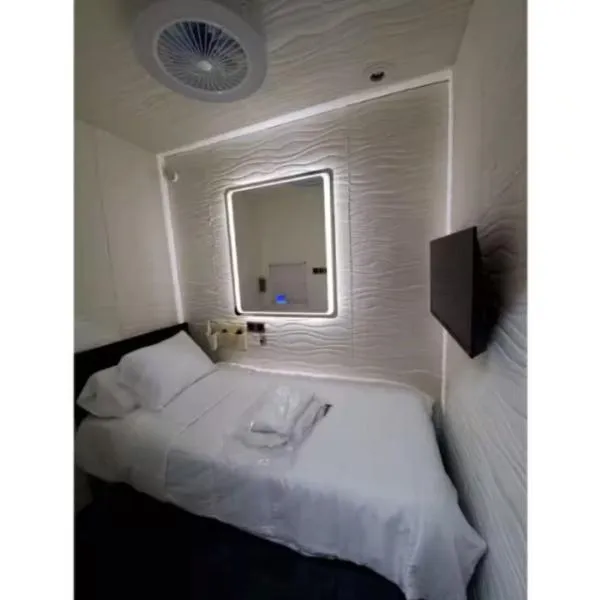 Budget-Friendly Stay and Free Coffee Downtown, hotel din Chicago