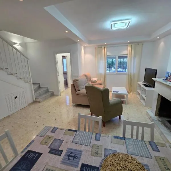 Chalet Playamar 300m de la playa, hôtel à Torremolinos