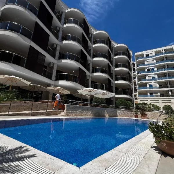 Apartment Zevs Bečići, hotel v destinaci Kravlja