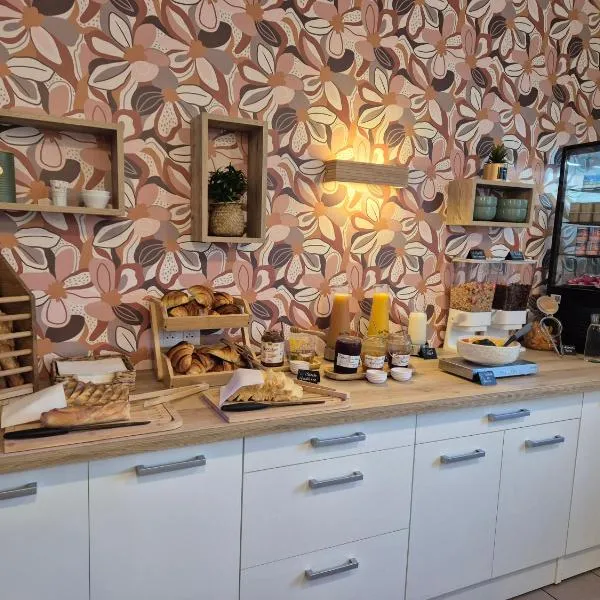 Cit'Hôtel Le Quai 9 , ex Le Challans, ξενοδοχείο σε Challans