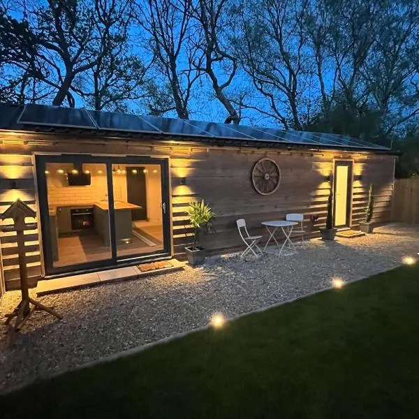 Sunset Retreat, ξενοδοχείο σε Three Legged Cross