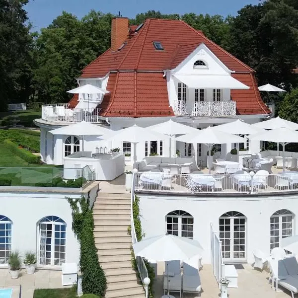 Villa Contessa - Luxury Spa Hotels、バート・ザーローのホテル