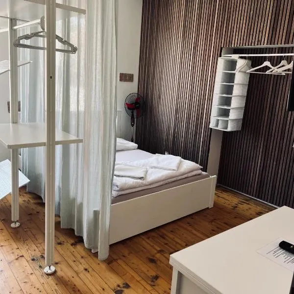 Mikulovský domeček s terasou, zahradou a vinným sklípkem, hótel í Mikulov
