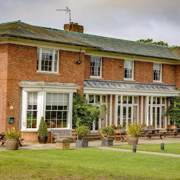 Best Western Plus Kenwick Park Hotel、ラウスのホテル