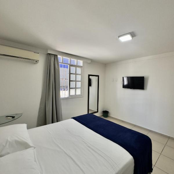 Las Brisas Beach Hotel - Foto 2